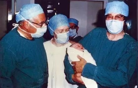 供卵代怀生子代生生男孩